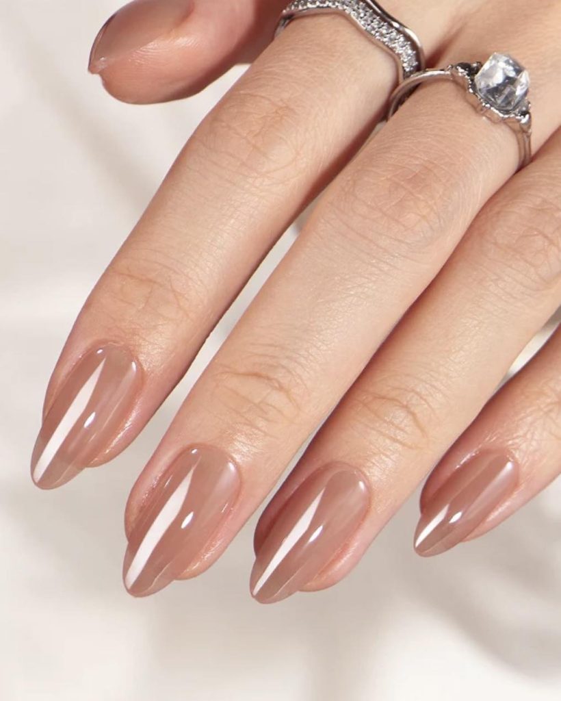 Minimal Nude Chrome