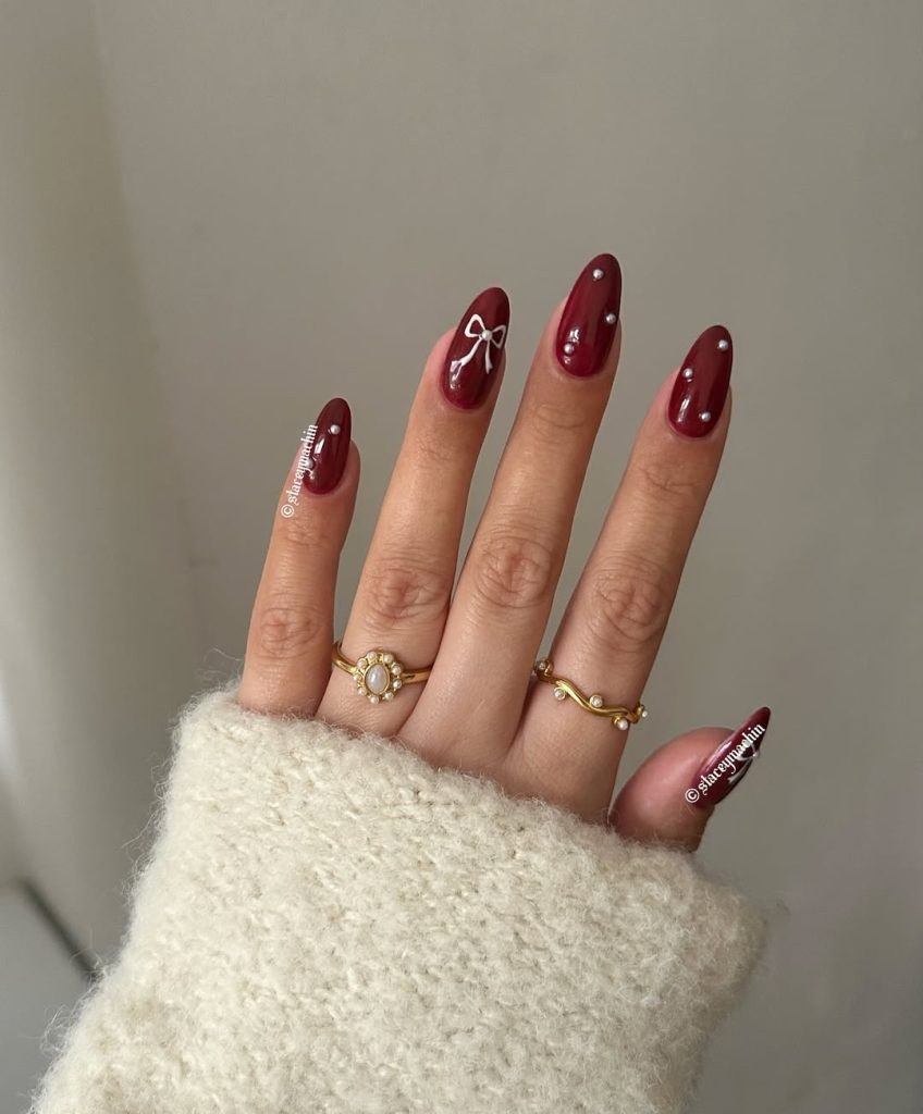Red Bow Accent Nails