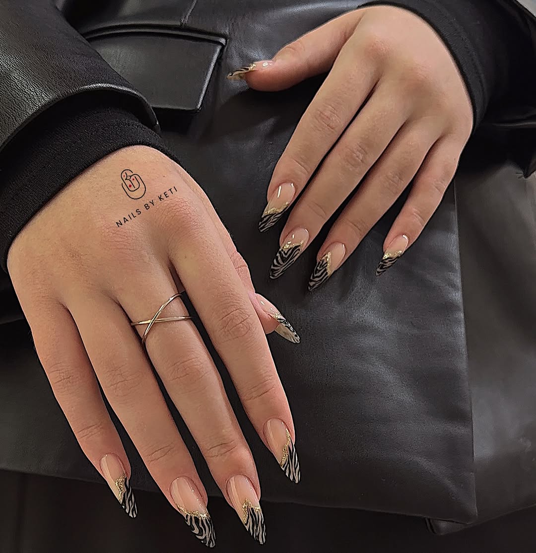 Gold-Edged Zebra Tips