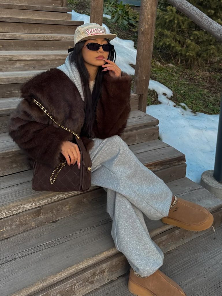 Cozy in Chocolate Fur