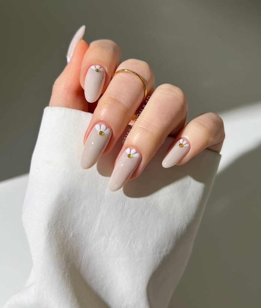 Soft Daisy Neutrals