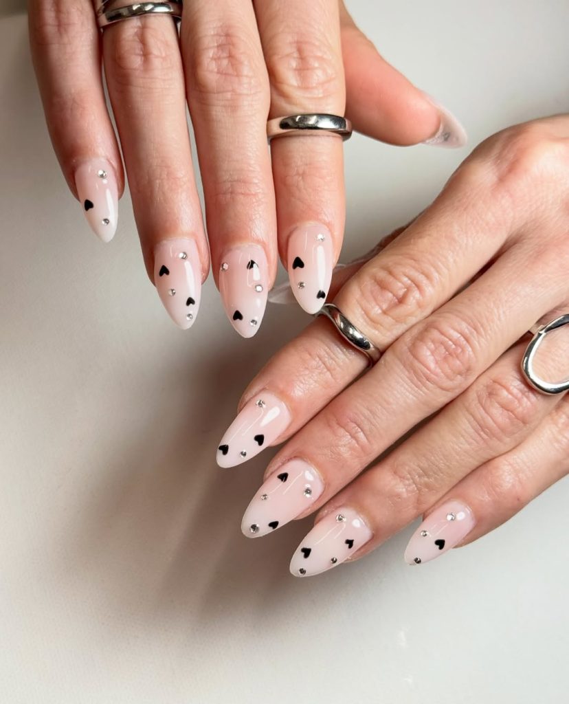 Minimal Black Hearts