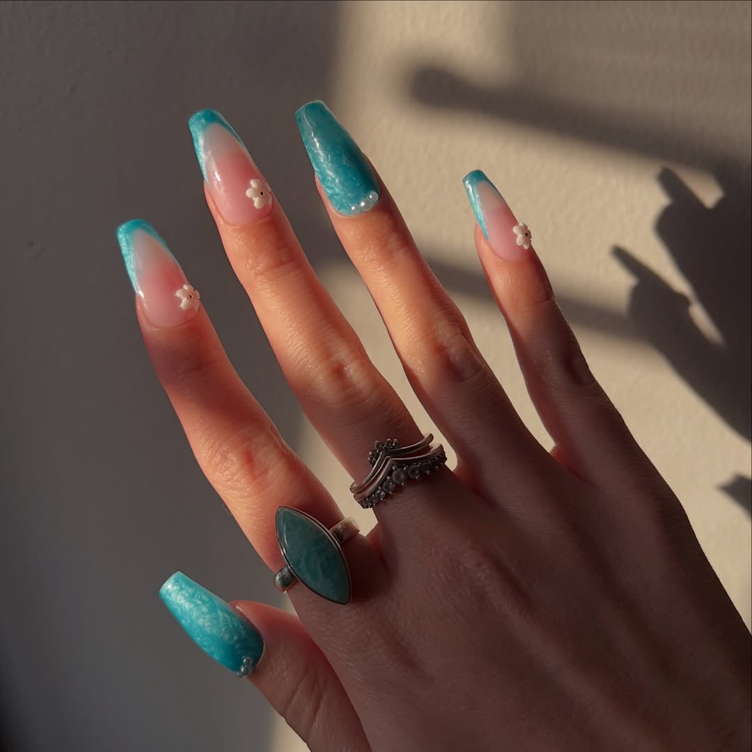 Ocean Mist Blue Tips